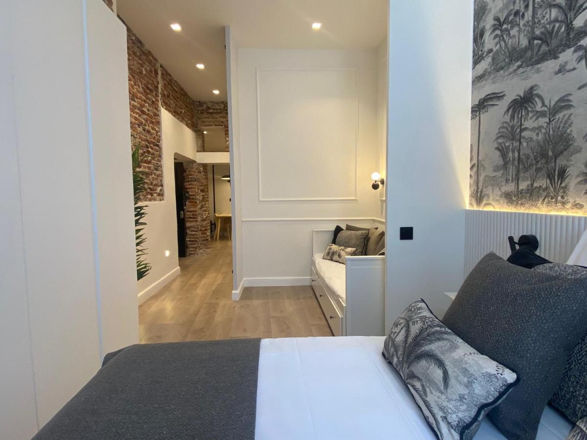 Apartamento Calle Alcala マドリード エクステリア 写真